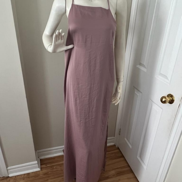 Forever21 Contemporary Dress - Picture 3 of 8